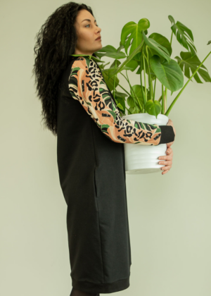 Stiilne  must  taskutega pusakleit Monstera- tellimisel-UUDIS - Image 1