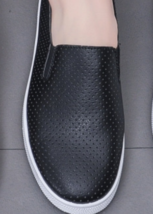 Mugavad pehmest kunstnahast mustad naiste slip on tennised-KOHE LAOS-KIIRE TARNE - Image 2