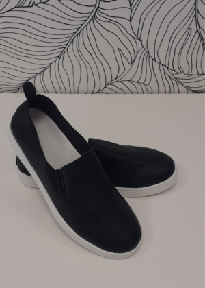 Mugavad pehmest kunstnahast mustad naiste slip on tennised-KOHE LAOS-KIIRE TARNE - Image 4